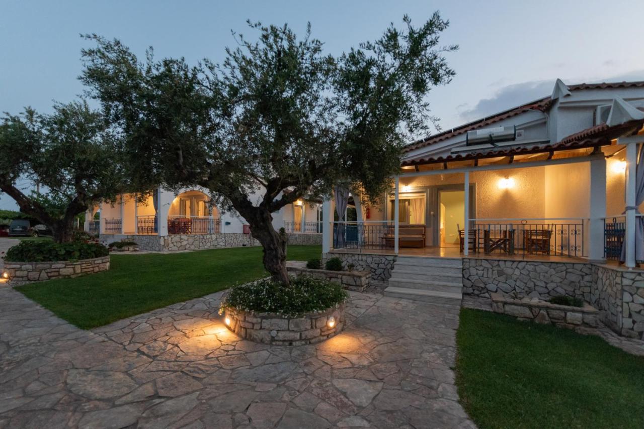 Villa Tasos Koutsoubos Koróni Eksteriør bilde